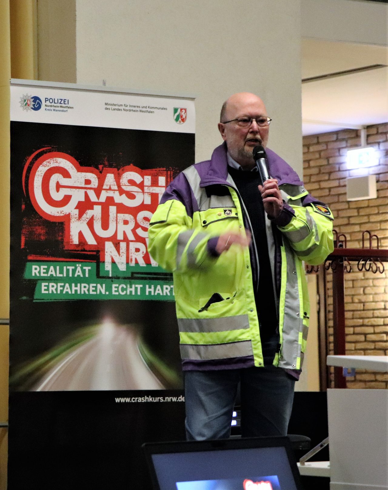 Rohstoffe, Macht Und Märkte: Der Crash Kurs, Den Sie Jetzt Brauchen! - zo9r5fw